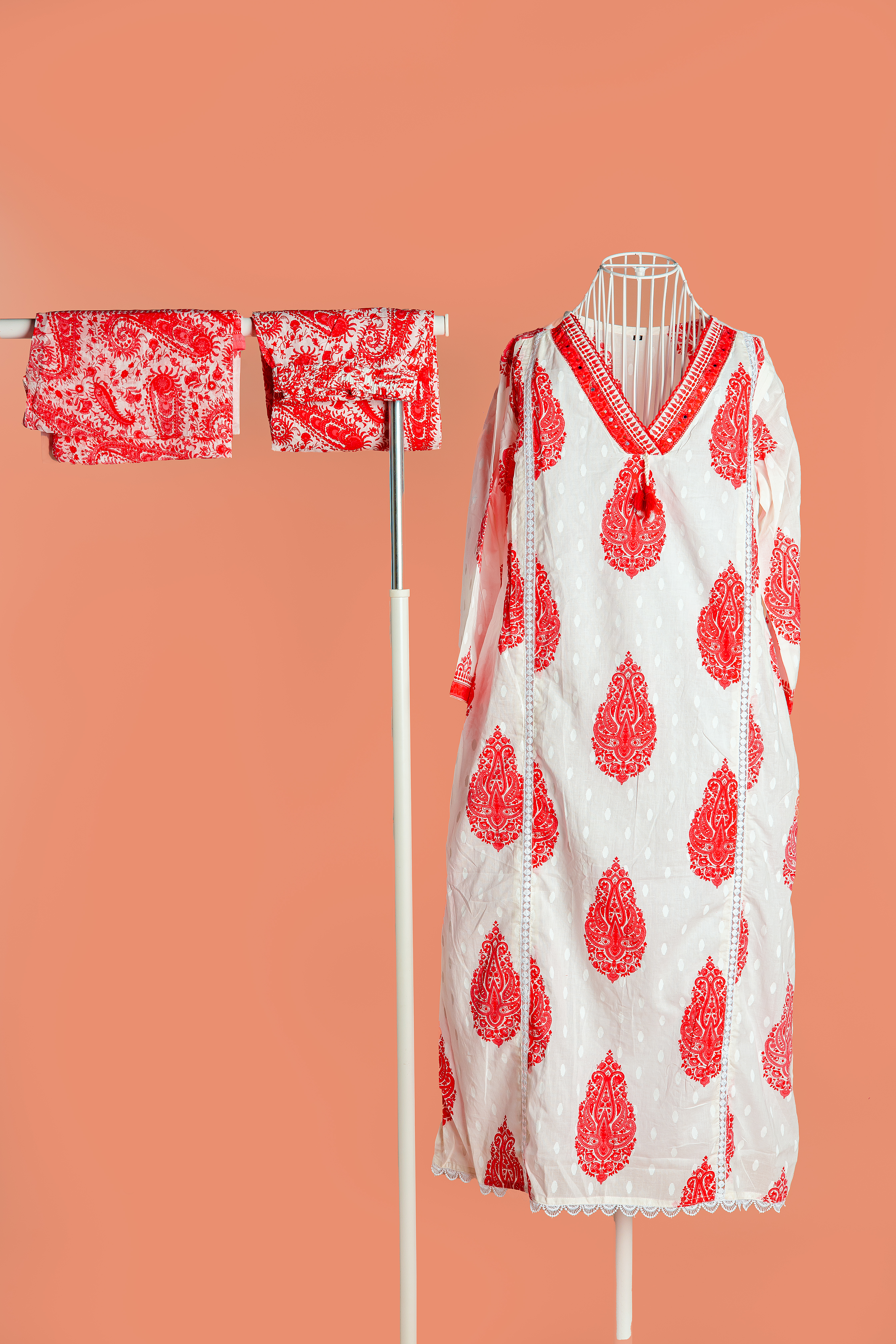 White & Red Paisley Print Kurta Set